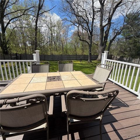 9525 Woodlawn Drive, Cicero, NY 13029