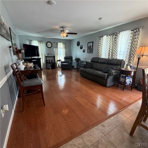 9525 Woodlawn Drive, Cicero, NY 13029