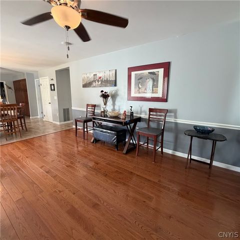 9525 Woodlawn Drive, Cicero, NY 13029
