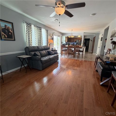 9525 Woodlawn Drive, Cicero, NY 13029