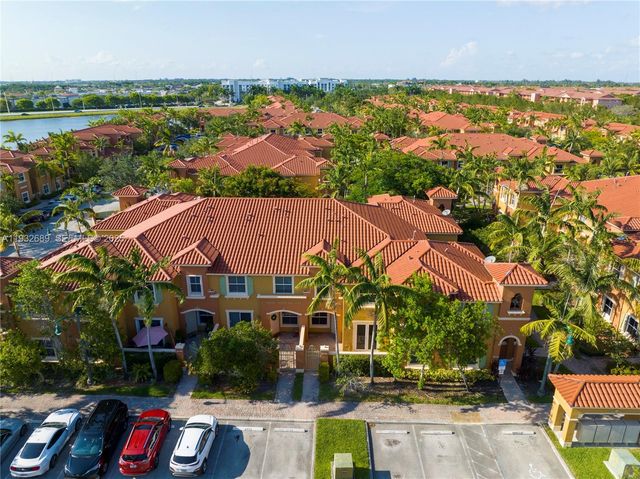 14355 SW 11th St 2604, Pembroke Pines, FL 33027