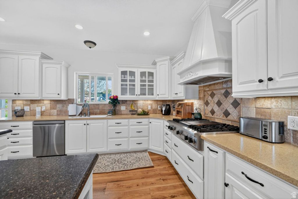 Image 5 of property listing at 70 W 1790 N, Genola, UT 84655