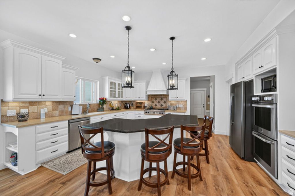 Image 6 of property listing at 70 W 1790 N, Genola, UT 84655