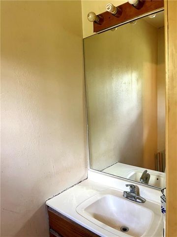 243 LONGSTREET Drive, Pineville, LA 71360