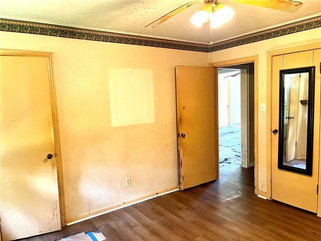 243 LONGSTREET Drive, Pineville, LA 71360