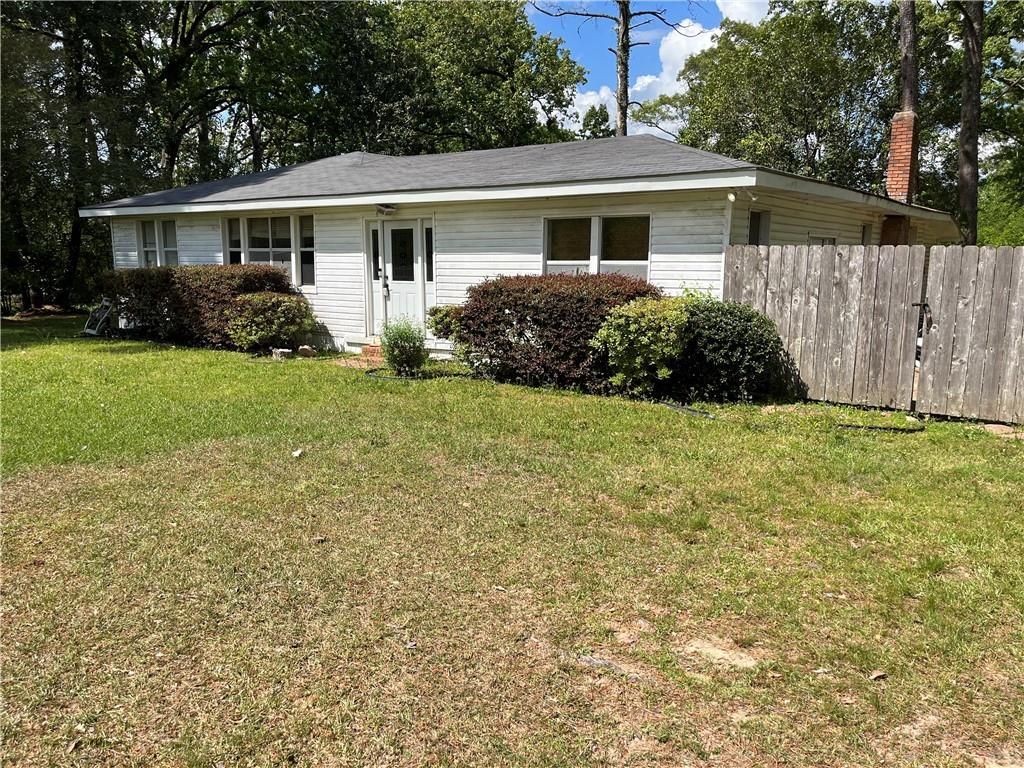 243 LONGSTREET Drive, Pineville, LA 71360