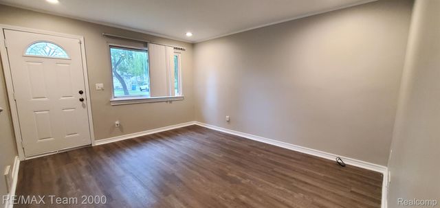 5397 JACKSON Street, Dearborn Heights, MI 48125