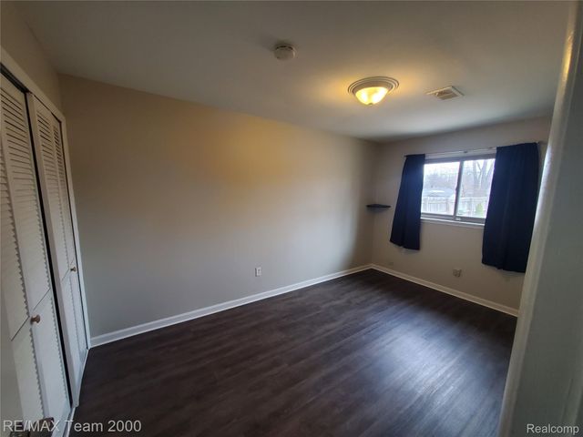 5397 JACKSON Street, Dearborn Heights, MI 48125