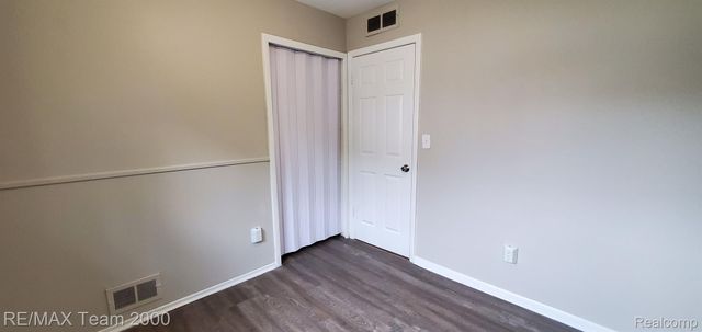 5397 JACKSON Street, Dearborn Heights, MI 48125