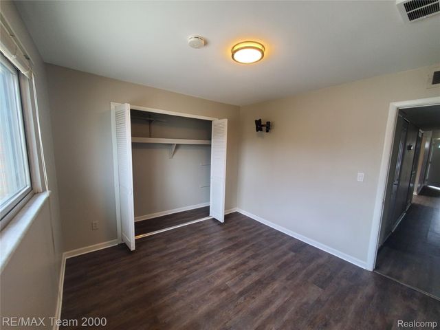 5397 JACKSON Street, Dearborn Heights, MI 48125