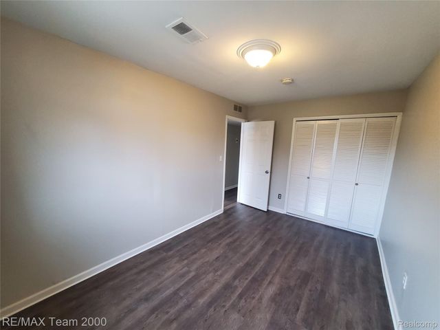 5397 JACKSON Street, Dearborn Heights, MI 48125