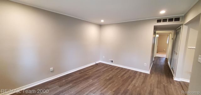 5397 JACKSON Street, Dearborn Heights, MI 48125