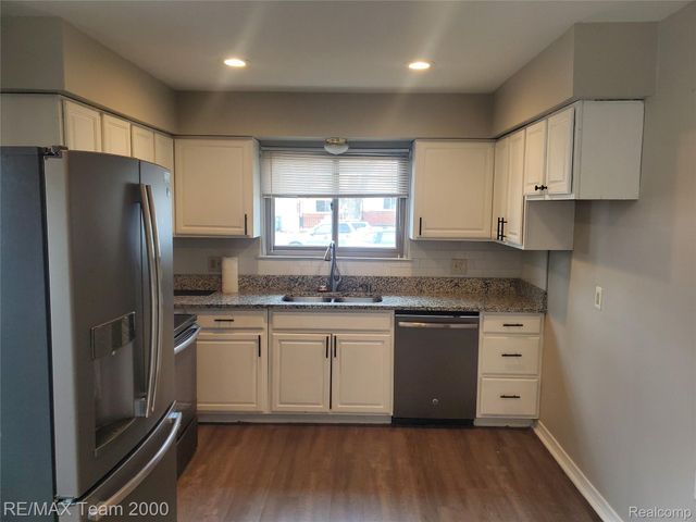 5397 JACKSON Street, Dearborn Heights, MI 48125