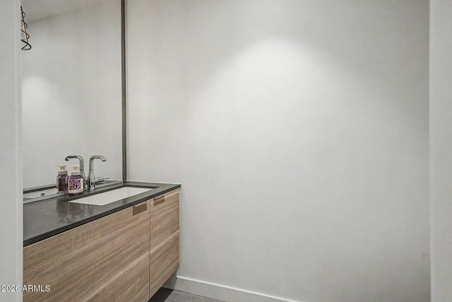 2300 E CAMPBELL Avenue 406, Phoenix, AZ 85016
