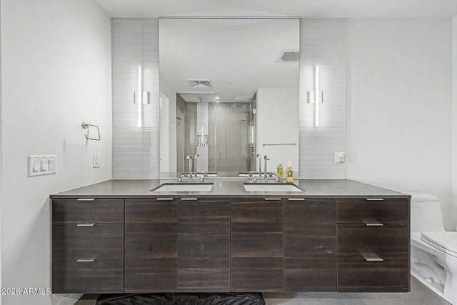 2300 E CAMPBELL Avenue 406, Phoenix, AZ 85016
