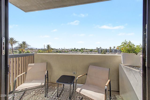 2300 E CAMPBELL Avenue 406, Phoenix, AZ 85016
