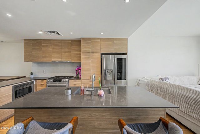 2300 E CAMPBELL Avenue 406, Phoenix, AZ 85016