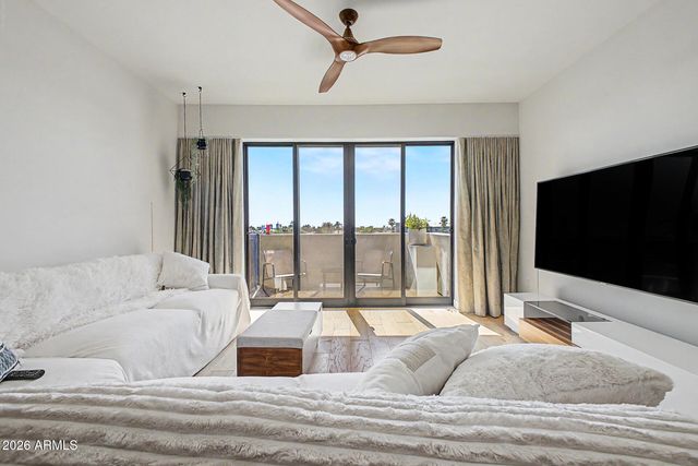 2300 E CAMPBELL Avenue 406, Phoenix, AZ 85016