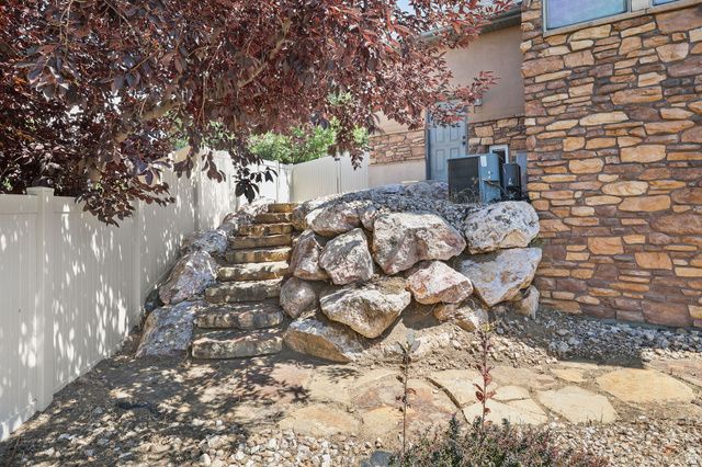 3150 E 25 S, Layton, UT 84040