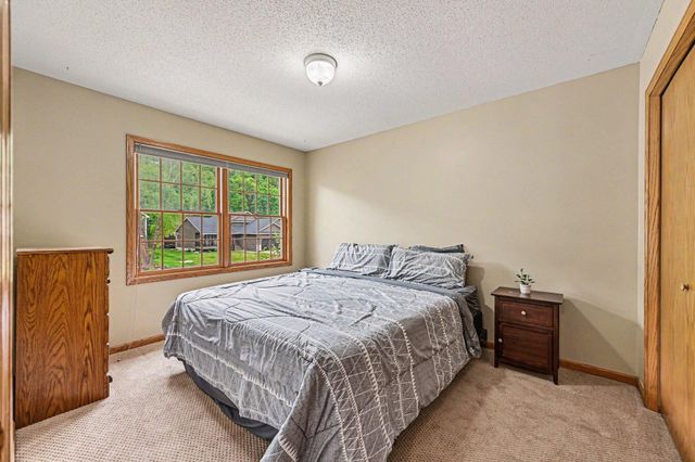 1452 Golf View Drive, River Falls, WI 54022