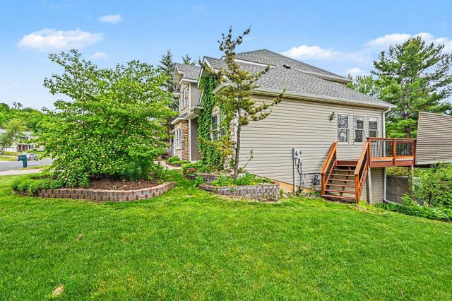 1452 Golf View Drive, River Falls, WI 54022