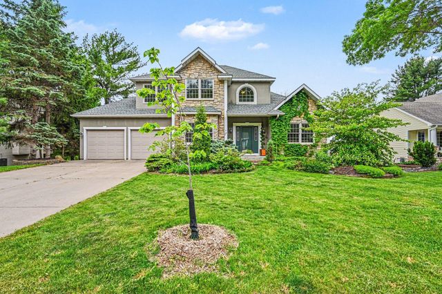 1452 Golf View Drive, River Falls, WI 54022