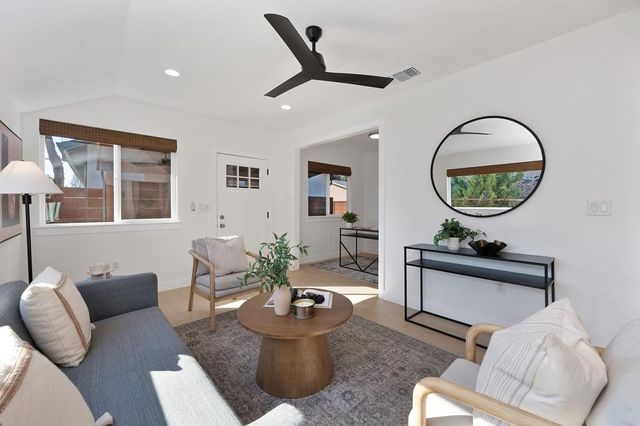 717 N Hobson, West Sacramento, CA 95605