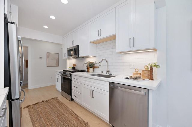 717 N Hobson, West Sacramento, CA 95605