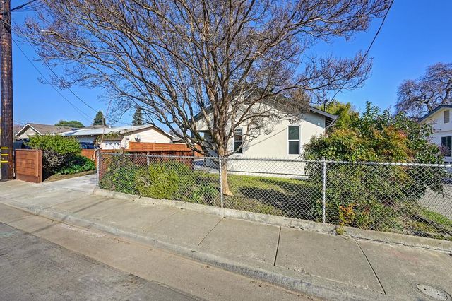 717 N Hobson, West Sacramento, CA 95605