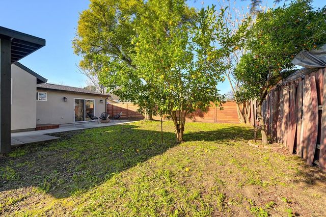 717 N Hobson, West Sacramento, CA 95605