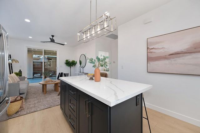 717 N Hobson, West Sacramento, CA 95605