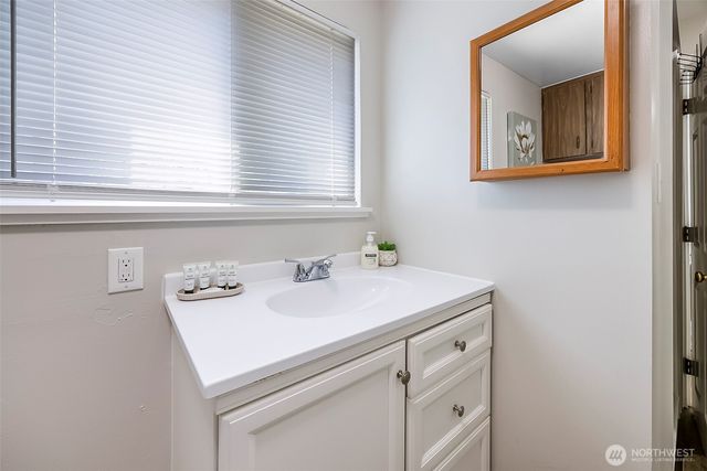 9201 36 Avenue S, Seattle, WA 98118