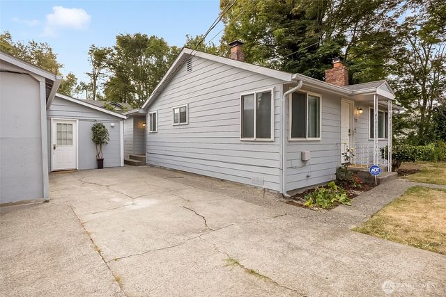 9201 36 Avenue S, Seattle, WA 98118