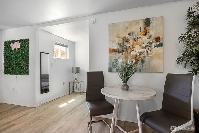 9201 36 Avenue S, Seattle, WA 98118