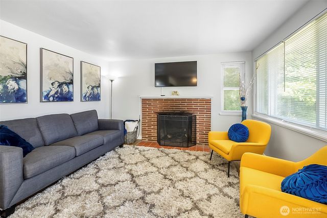 9201 36 Avenue S, Seattle, WA 98118