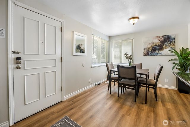 9201 36 Avenue S, Seattle, WA 98118