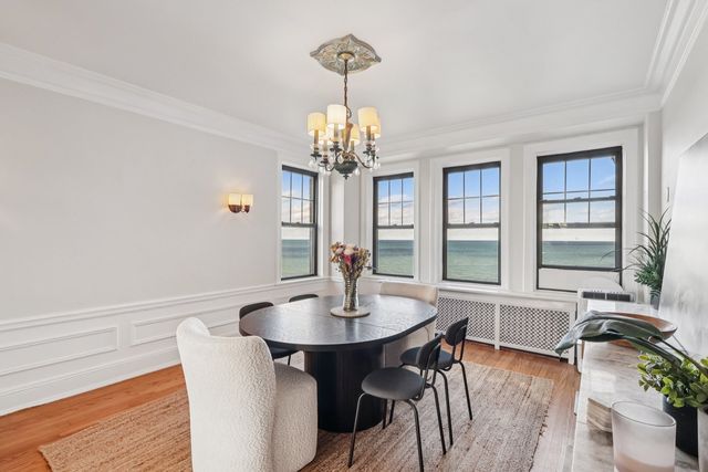 7321 S South Shore Drive 8D, Chicago, IL 60649