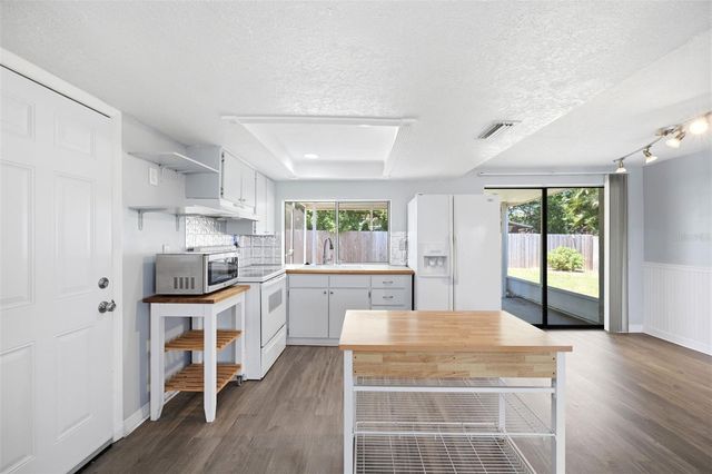 3303 WILLIAMSBURG LOOP, Holiday, FL 34691