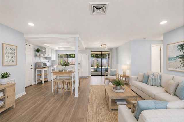 3303 WILLIAMSBURG LOOP, Holiday, FL 34691