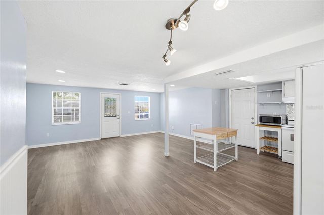 3303 WILLIAMSBURG LOOP, Holiday, FL 34691