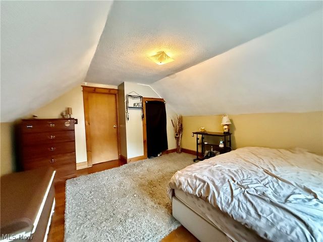 448 Hiwood Avenue, Munroe Falls, OH 44262