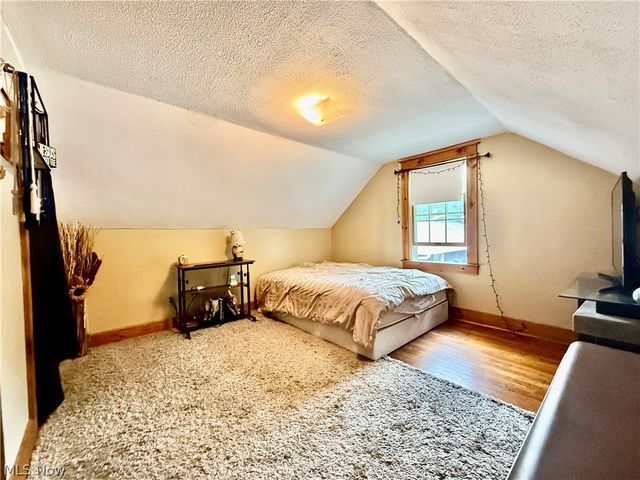 448 Hiwood Avenue, Munroe Falls, OH 44262