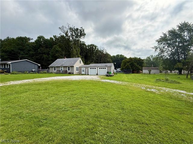 448 Hiwood Avenue, Munroe Falls, OH 44262