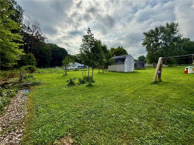 448 Hiwood Avenue, Munroe Falls, OH 44262