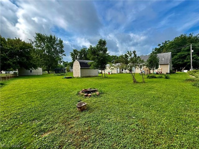 448 Hiwood Avenue, Munroe Falls, OH 44262