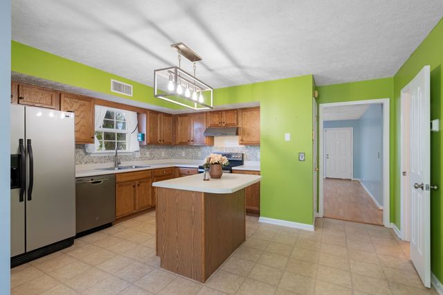 1504 Carrick Dr, Murfreesboro, TN 37128