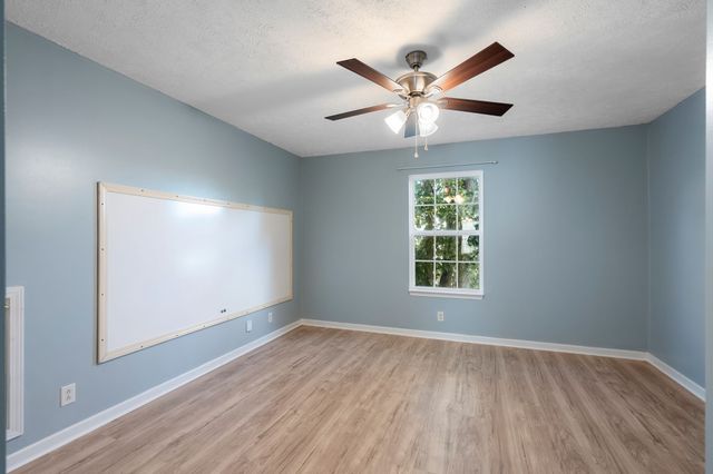 1504 Carrick Dr, Murfreesboro, TN 37128