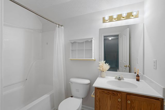 1504 Carrick Dr, Murfreesboro, TN 37128