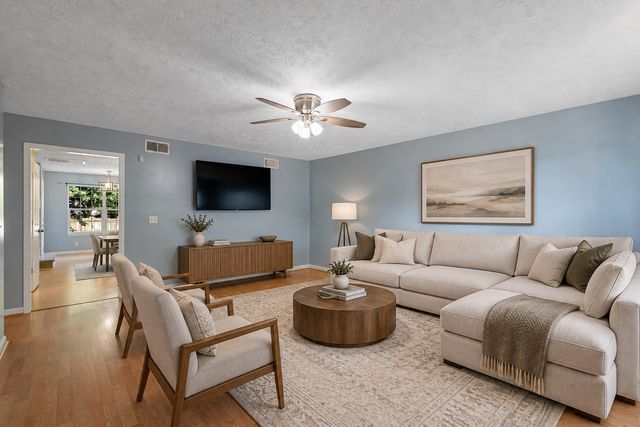 1504 Carrick Dr, Murfreesboro, TN 37128