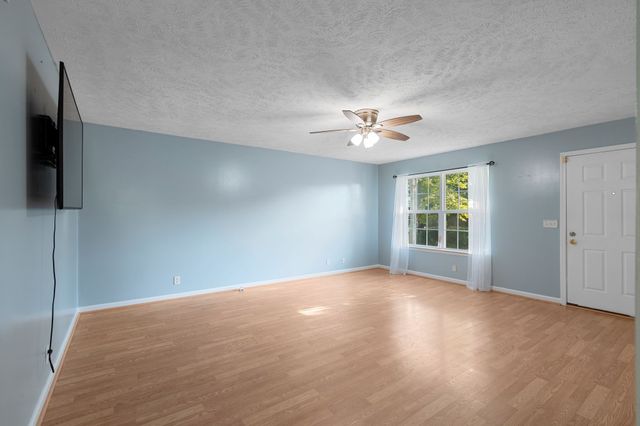 1504 Carrick Dr, Murfreesboro, TN 37128